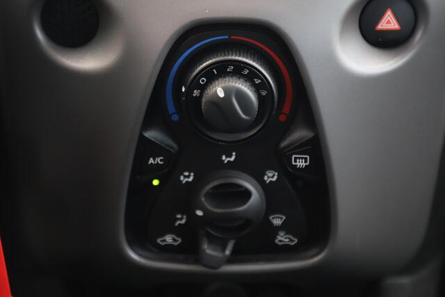 Peugeot 108 1.0 e-VTi Active Airco Radio Bluetooth Elektrische Ramen Centrale Vergrendeling