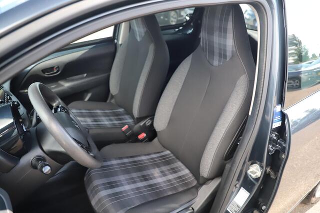 Peugeot 108 1.0 e-VTi Active Radio Bluetooth Airco LED Elektrische Ramen