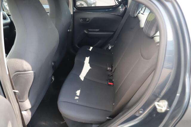 Peugeot 108 1.0 e-VTi Active Radio Bluetooth Airco LED Elektrische Ramen