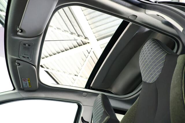 Peugeot 108 1.0 e-VTi Allure TOP! / Opendak / CarPlay / 4S Banden / 5 Deurs