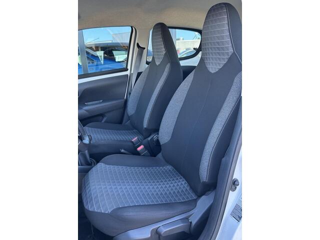 Peugeot 108 1.0 e-VTi Active | NL AUTO | Onderhoudshistorie | Airco | 5 Deurs | APK tot 20-01-2028 | 2 Sleutels |