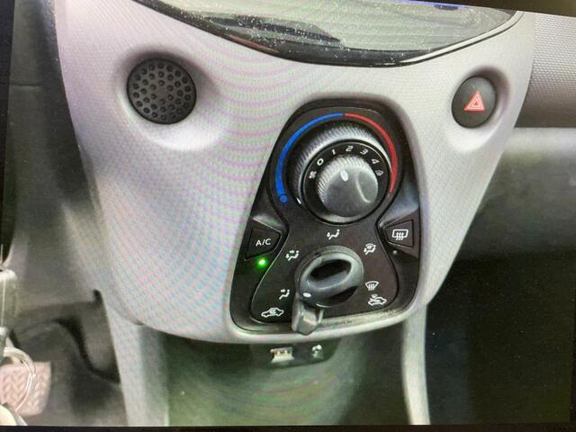 Peugeot 108 1.0 e-VTi Active CARPLAY / CAMERA / ANDROID.AUTO / AIRCO