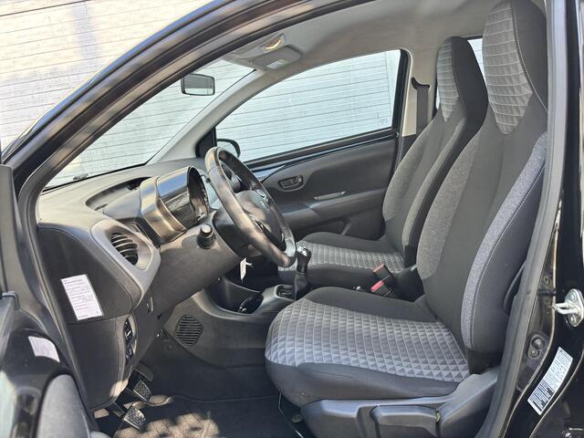 Peugeot 108 5-deurs Active 1.0 e-VTi 72pk | CAMERA | TOUCHSCREEN | AIRCO | BLUETOOTH | APPLE CARPLAY / ANDROID AUTO | PACK DYNAMIC | ELEKTRISCH PAKKET | DAB+