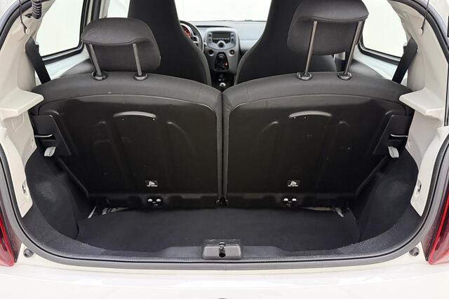 Peugeot 108 1.0 e-VTi Active TOP! | 72PK | 5-Deurs | Airco | Bluetooth | Elektrische Ramen Voor | Multifunctioneel Stuurwiel | Mistlampen Voor |