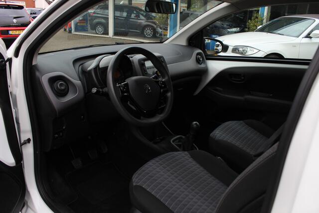 Peugeot 108 "Active" Airco - LED - bluetooth !!!