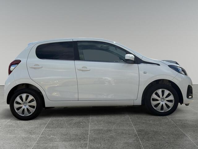 Peugeot 108 5-deurs Active 1.0 e-VTi 72pk | EXTRA GETINTE RAMEN | AIRCO | BLUETOOTH | LEDER STUURWIEL | MISTLAMPEN |