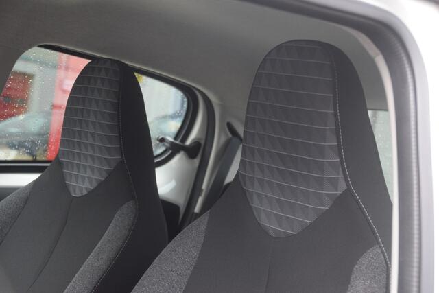 Peugeot 108 1.0 e-VTi Active Carplay | Camera | Airco | groot scherm | Bluetooth