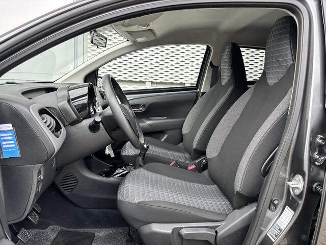 Peugeot 108 5-deurs Allure 1.0 e-VTi 72pk | CAMERA | CLIMA | UNIEKE KM-STAND! | DAB+ | LM-VELGEN | EXTRA GETINTE ACHTERRUITEN | ISOFIX |