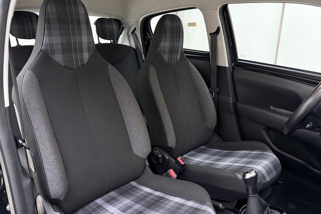 Peugeot 108 1.0 e-VTi Allure | Apple carplay/Android auto | Navigatie via APP. | Airco | All season banden | Lichtmetalen velgen 15'' | Stuurwiel multifunctioneel | – foto 7