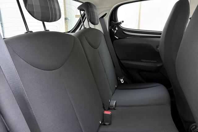 Peugeot 108 1.0 e-VTi Allure | Apple carplay/Android auto | Navigatie via APP. | Airco | All season banden | Lichtmetalen velgen 15'' | Stuurwiel multifunctioneel | – foto 10