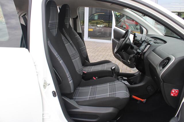 Peugeot 108 1.0 e-VTi Allure camera/Navi/Clima/NL Auto!!