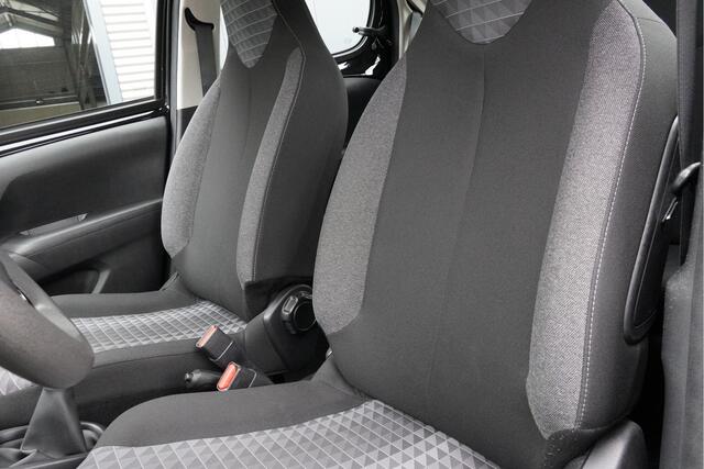 Peugeot 108 1.0 e-VTi 5drs Active BJ2022 Led dagrijverlichting | Audio installatie | Airco | Getint glas