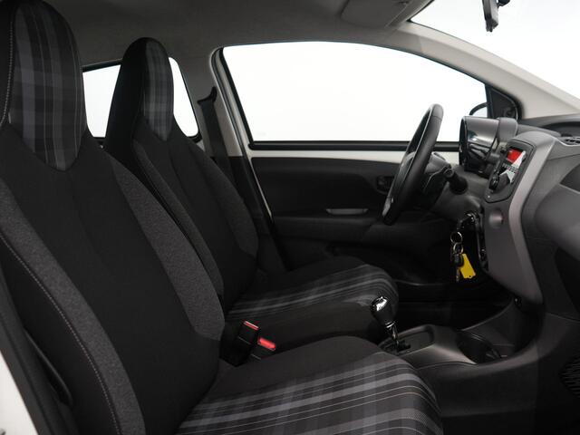 Peugeot 108 1.0 e-VTi Active | Automaat | Airco | Bleutooth | – foto 4