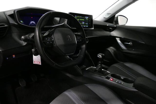 Peugeot 2008 1.2 PureTech Allure / Navigatie / Stoelverwarming / Trekhaak / Adaptive Cruise Control / Achteruitrijcamera / Digitaal instrumentenpaneel / PDC / Privacy glas / Mirror Link