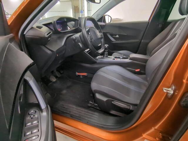 Peugeot 2008 1.2 PureTech Blue Lease Allure NL AUTO | TREKHAAK | CARPLAY | HALF LEDER | CRUISE |