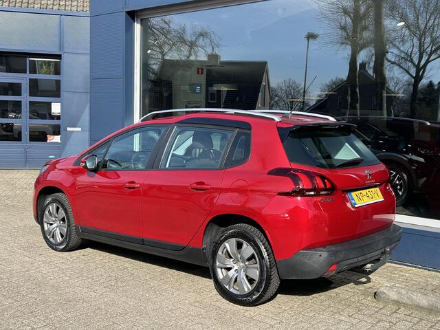 Peugeot 2008 1.2 Turbo 110PK Active | Trekhaak 1250 KG | Navigatie | Cruise control | Climate Control | Hoge zit | Parkeersensoren | Mistlampen | Lichtmetalen Velgen | All Season Banden |