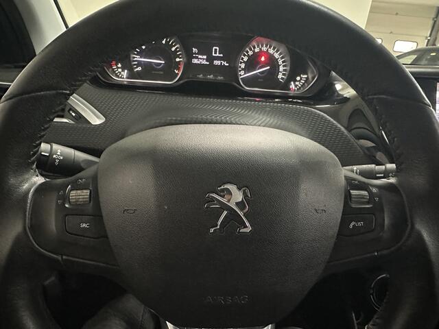 Peugeot 2008 1.2 PureTech Access CRUISE,NAVI, AIRCO,ELK.PAKKET