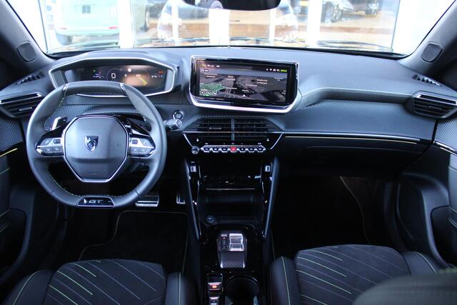 Peugeot 2008 1.2 130PK AUTOMAAT GT PACK | NAVIGATIE | FULL LED KOPLAMPEN | DRAADLOZE APPLE CARPLAY/ANDROID AUTO | ADAPTIVE CRUISE CONTROL | ACHTERUITRIJ CAMERA | CLIMATE CONTROL | LICHTMETALEN VELGEN 17" | KEYLESS ENTRY/START | DAB+ RADIO |
