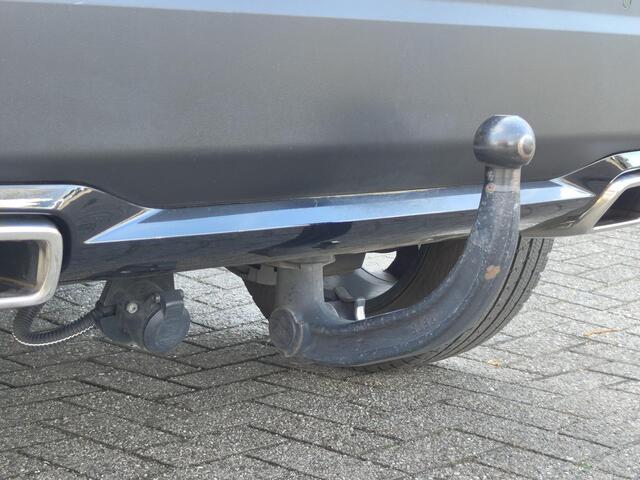 Peugeot 2008 GT 1.2 Turbo 130pk EAT8 | NAVIGATIE | AFNEEMBARE TREKHAAK | 180° CAMERA | ALL SEASON BANDEN