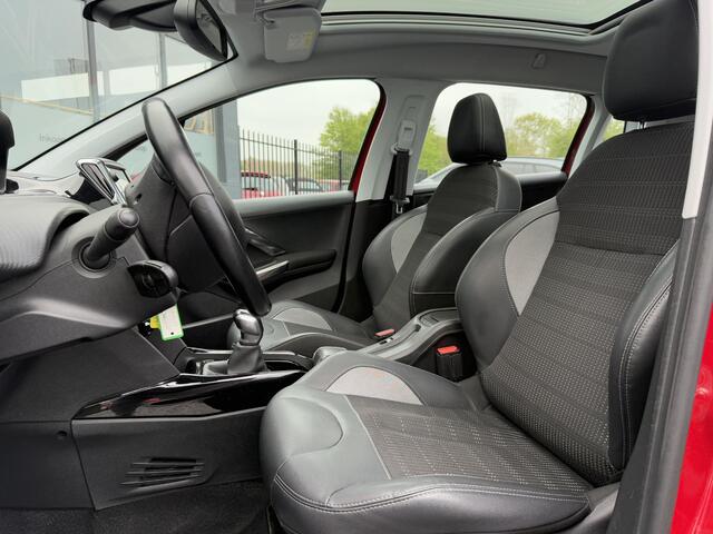 Peugeot 2008 1.2 PureTech GT-line 1e Eigenaar,Navi,Pano,Camera,Clima,Cruise,Halfleder,Stoelverwarming,110pk,PDC,APK tot 08-2025