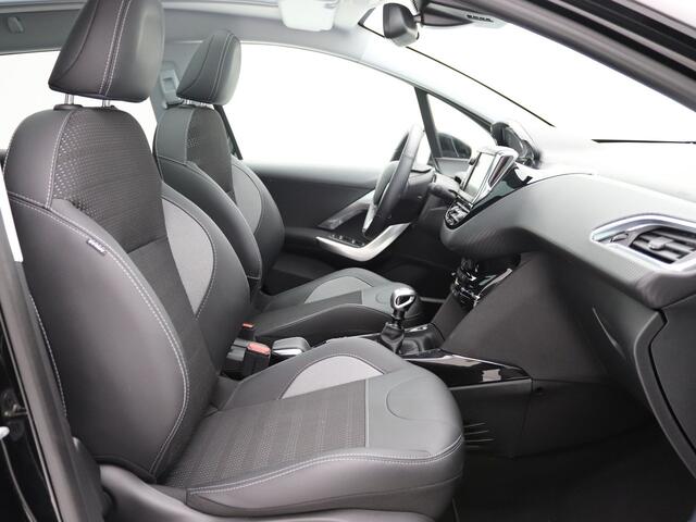 Peugeot 2008 1.2 PureTech Blue Lease Allure Panorama 110PK UNIEKE KM.S !