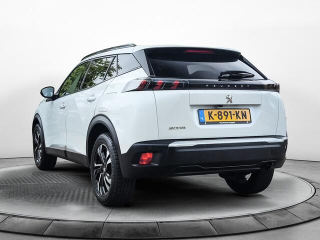 Peugeot 2008 1.2 PureTech Allure, (101PK) 1e-Eig. & Dealer-Onderh. BOVAG-Garantie. NL-Auto. Navigatie/Apple-Carplay/Android-Auto, L.M.Velgen, Parelmoer, Keyless-Entry, Parkeersensoren-V+A, DAB, Privacy-Glas