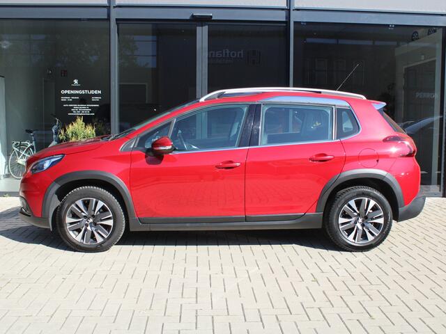 Peugeot 2008 1.2 PureTech 110PK Allure Trekhaak Achteruitrijcamera, Panoramadak