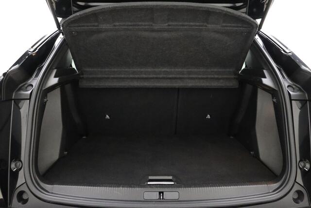 Peugeot 2008 1.2 PureTech Allure 130pk | Automaat | Navigatie | Climate Control | Stoelverwarming | Camera | Full LED | 17'' LM Velgen