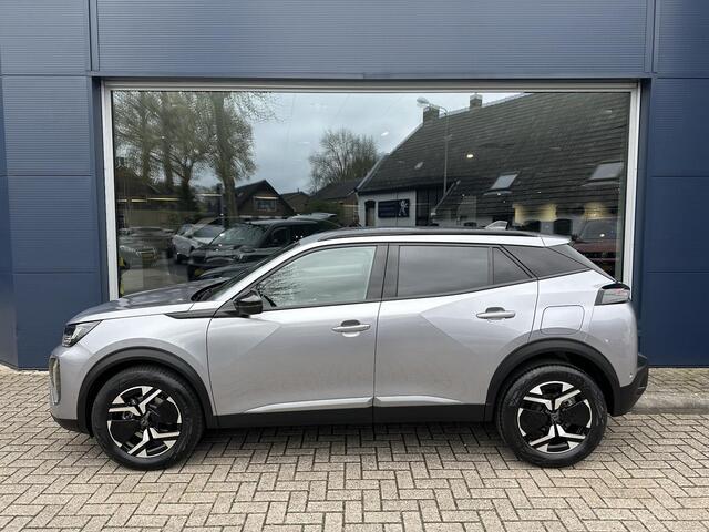 Peugeot 2008 1.2 Hybrid 145 PK Allure | 2025 Auto | Hybride Elektrisch rijden met Automaat | Parkeercamera 360 graden | Stoelverwarming | LED Verlichting | Navigatie via Telefoon | 17" Lichtmetalen Velgen | Cruise & Climate Control | Dode Hoek Bewaking |