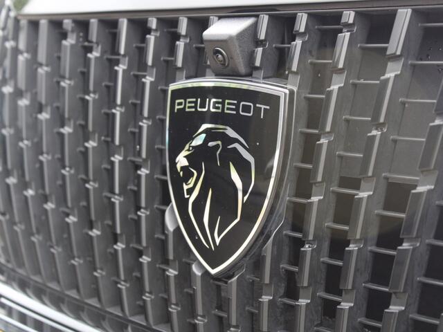Peugeot 2008 GT 1.2 PureTech 130PK EAT8 Alcantara, Stoelverwarming, Camera, Navigatie, Cruise controle adaptief