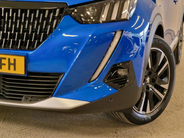 Peugeot 2008 1.2 PureTech GT Pack Luxe uitvoering met Schuif/kantel dak!!!!