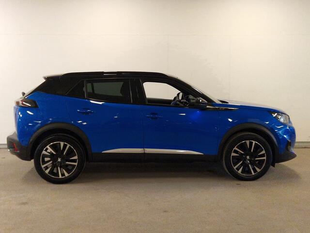 Peugeot 2008 1.2 PureTech GT Pack Luxe uitvoering met Schuif/kantel dak!!!!