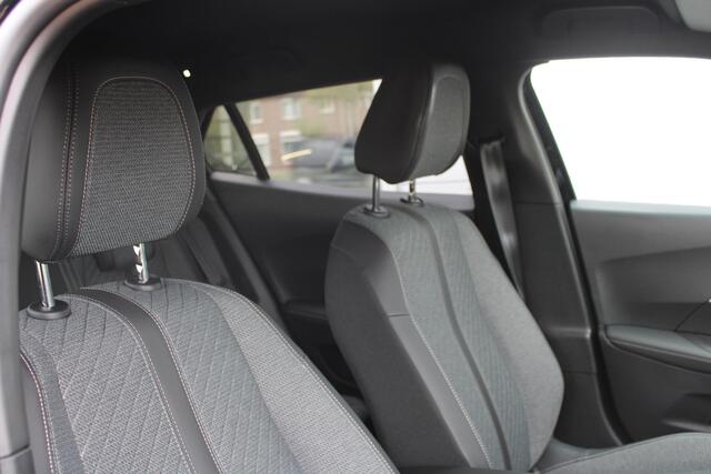 Peugeot 2008 1.2 PureTech 100pk Allure Airco Camera V+A Carplay 6594km