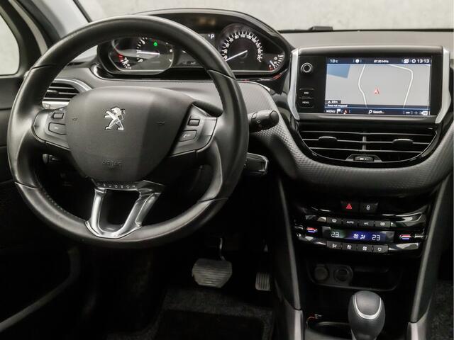 Peugeot 2008 1.2 PureTech Sport Automaat (APPLE CARPLAY, NAVIGATIE, CAMERA, CLIMATE, CRUISE, SPORTSTOELEN, PARKEERSENSOREN, NIEUWE APK, NIEUWSTAAT)