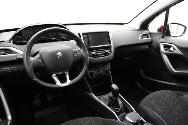 Peugeot 2008 1.2 110pk Blue Lion | Trekhaak | Panorama dak | Airco | Cruise Control | Elektrische ramen | Navigatie | Radio / Bluetooth
