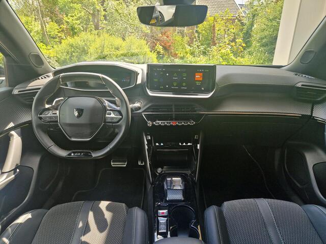 Peugeot 2008 1.2 PureTech 130 GT | Navigatie | Climate & Cruise Control | Inductie Lader | Achteruitrijd Camera | Apple Carplay/Android Auto |