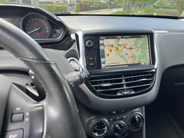 Peugeot 2008 1.2 PureTech Active Automaat