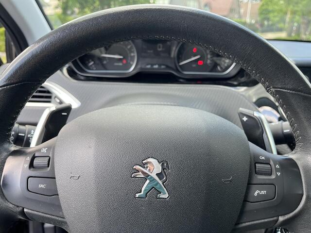 Peugeot 2008 1.2 PureTech Active Automaat