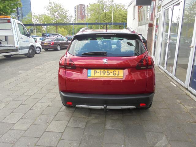 Peugeot 2008 1.2 PureTech Allure Automaat, Cruise Controle, Airco, Navigatie, Trekhaak, Achteruitrijhulp