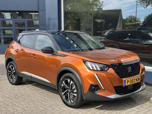 Peugeot 2008 1.2 Turbo 130PK GT | Lage Km stand: 35000 | Automaat | Navigatie | Climate Control | LED Verlichting | Stoelverwarming | Parkeersensoren | Camera | Luxe Uitvoering | Zwart Dak.