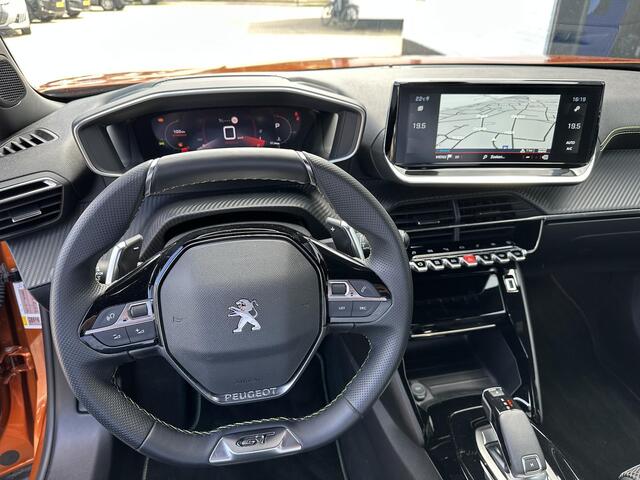 Peugeot 2008 1.2 Turbo 130PK GT | Lage Km stand: 35000 | Automaat | Navigatie | Climate Control | LED Verlichting | Stoelverwarming | Parkeersensoren | Camera | Luxe Uitvoering | Zwart Dak.