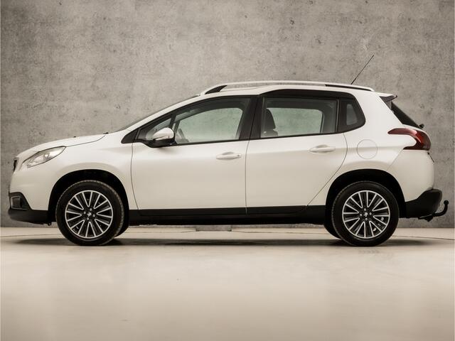 Peugeot 2008 1.2 PureTech Sport (NAVIGATIE, CRUISE, PARKEERSENSOREN, TREKHAAK, SPORTSTOELEN, ELEK PAKKET, XENON, NIEUWSTAAT)