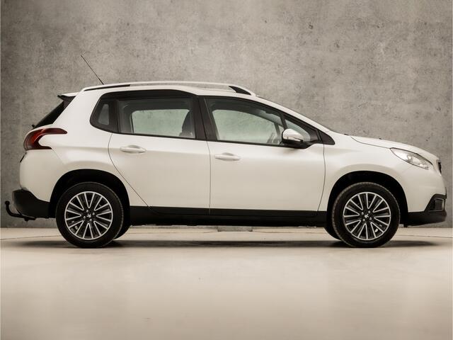 Peugeot 2008 1.2 PureTech Sport (NAVIGATIE, CRUISE, PARKEERSENSOREN, TREKHAAK, SPORTSTOELEN, ELEK PAKKET, XENON, NIEUWSTAAT)