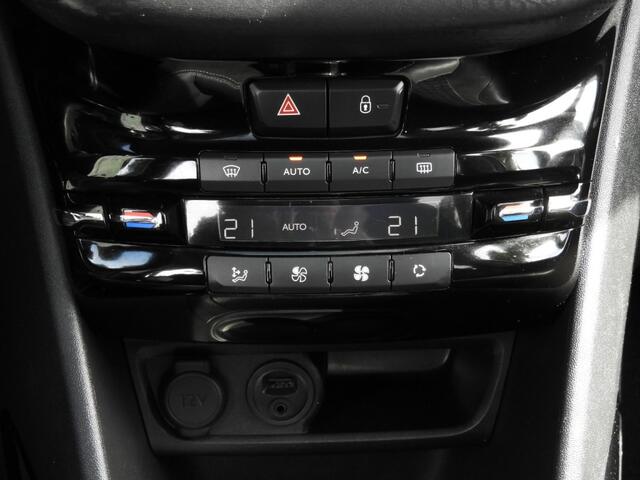 Peugeot 2008 1.2 110PK PURETECH ALLURE TREKHAAK