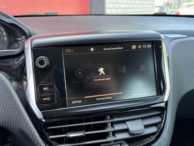 Peugeot 2008 1.2 PureTech Blue Lion AUTOMAAT / D-RIEM VV / CARPLAY / NAVI / AIRCO / PDC / BLUETOOTH / CRUISE / NL-AUTO