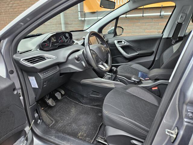 Peugeot 2008 1.2 PureTech Blue Lion