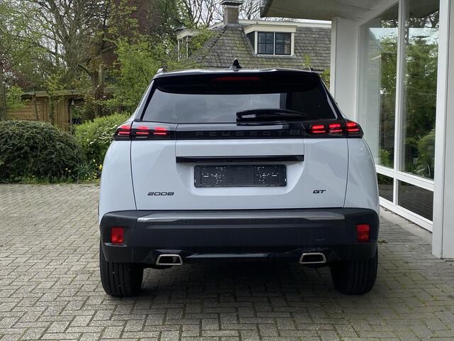 Peugeot 2008 1.2 PureTech 130 GT Alcantara pakket | Stoelverwarming met massage functie | Navigatie | Climate & Cruise control | Camera V+A |