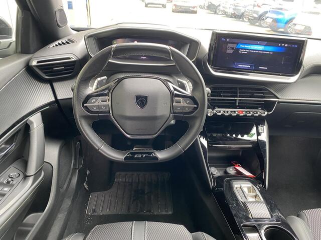 Peugeot 2008 1.2 PureTech 130 GT Alcantara pakket | Stoelverwarming met massage functie | Navigatie | Climate & Cruise control | Camera V+A |