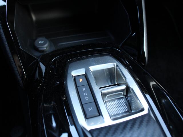 Peugeot 2008 GT 1.2 Hybrid 145PK Automaat Navigatie, Camera 360, Adaptieve cruise control, Lichtmetalen velgen