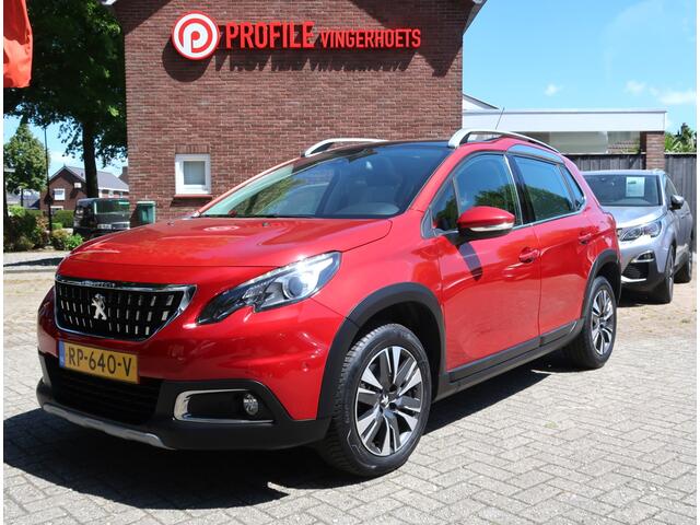 Peugeot 2008 110 Pk Benzine * Luxe Allure * * Trekhaak * Navigatie * Panoramadak * 1/2 Lederen Interieur * Lichtmetalen Velgen * Automatisch Inparkeersysteem * Climate & Cruise Control * Vingerhoets; Vierde Generatie Eersteklas Service !